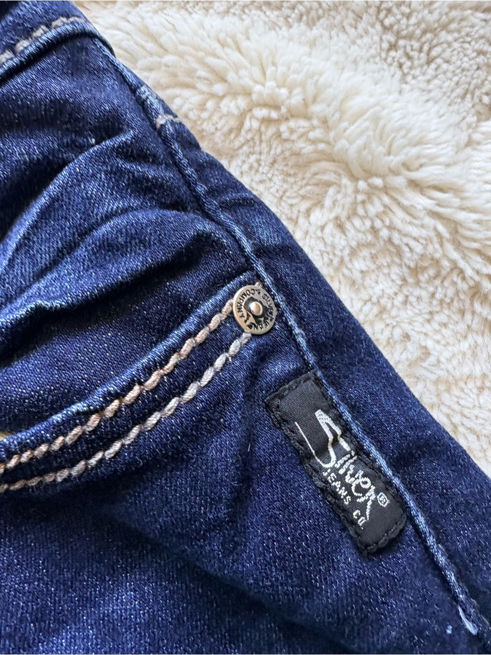 Silver Jeans Co. Avery Straight‑Leg Jeans – W29 L30 | Modern Casual Style | - Picture 5 of 8